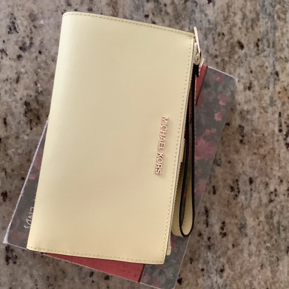 New 💖 jet set double zipper wallet wristlet - Picture 6 of 6